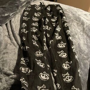 Skulls pajama sweat pants